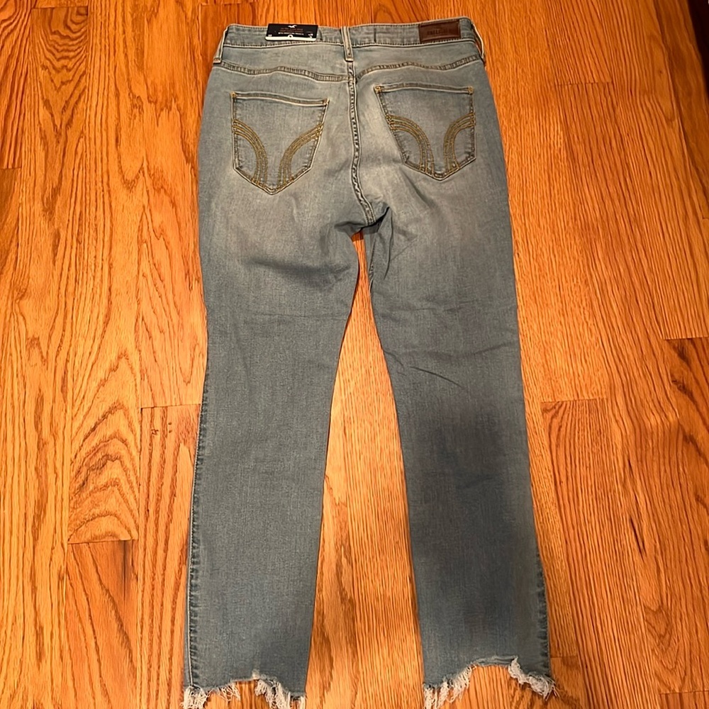 NWT Hollister Jeans Ultra High Rise Crop Super Skinny 9R